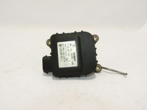 Audi A6 C5 1999 4b1820511 Stellmotor Klima Heizung heater flap actuator