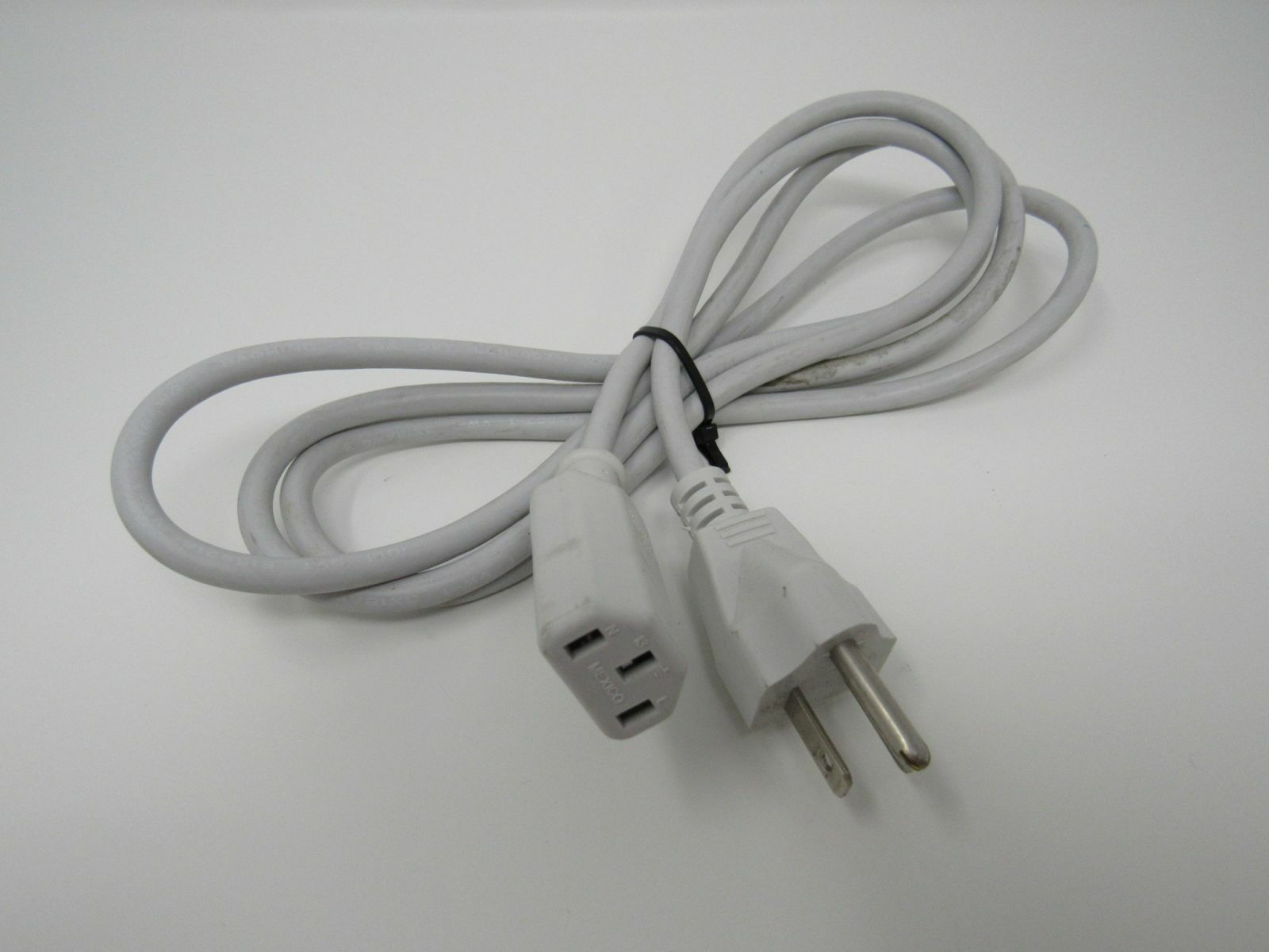 Volex Power Cord 5.5 ft NEMA 5-15P IEC C13