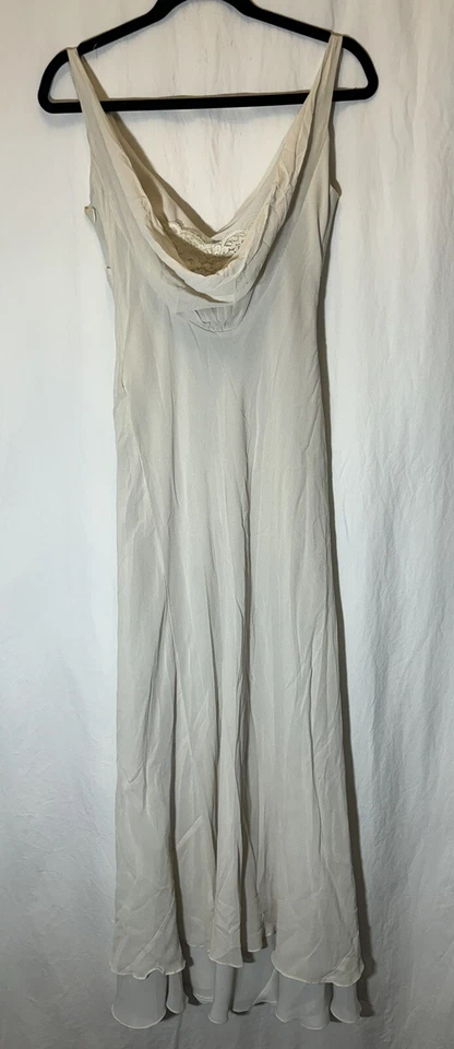 Nicole Miller Silk V-neck Lace Inset Formal  wedding gown Sheath size 6 J13 - Image 4 of 4