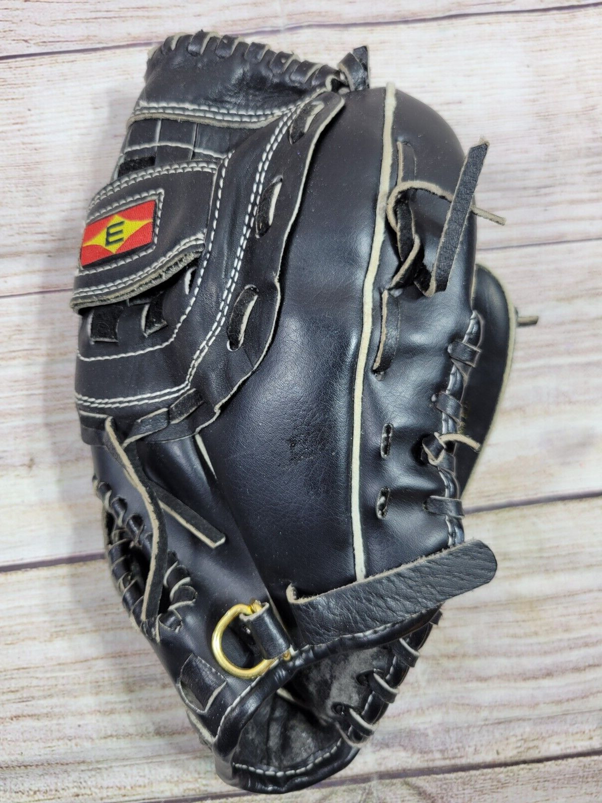 EASTON EX613B 11 inch Black Right Hand Throw RHT Baseball Softball Glove