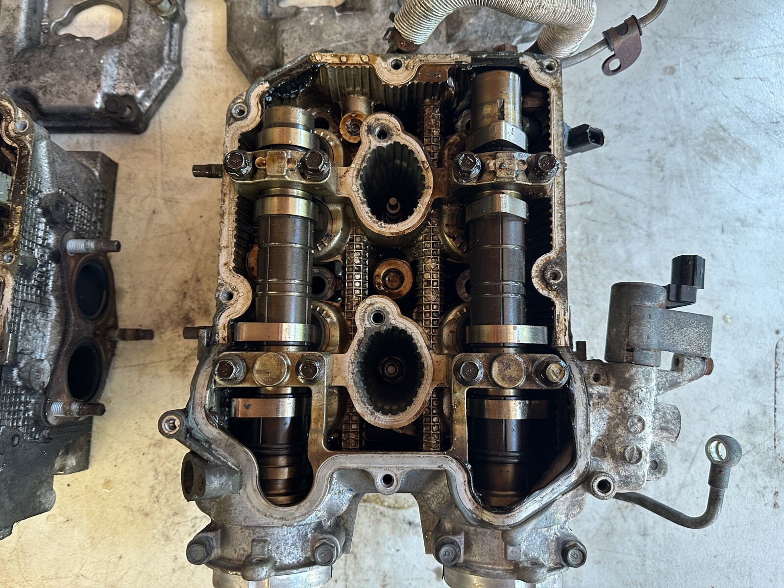 Subaru 2.5 EJ25 D25 Turbo DOHC Impreza STi WRX CYLINDER HEADS