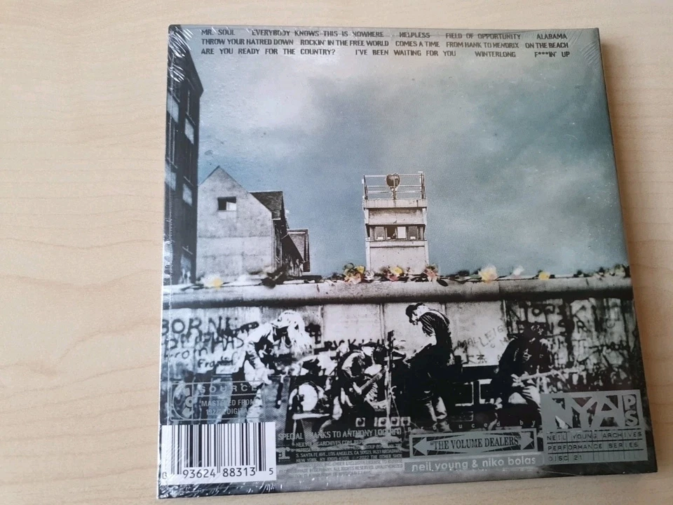 Noise & Flowers Neil Young + Promise of the Real | CD ALBUM 2022 Ovp , Live 2019 - Bild 2 von 3