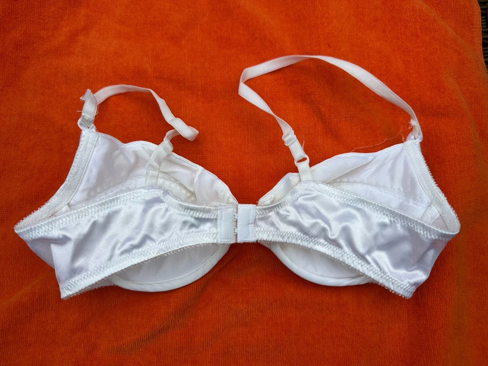 Sujetador con aros Christian Dior vintage talla 36 B femenino sexy Foto 4 de 4