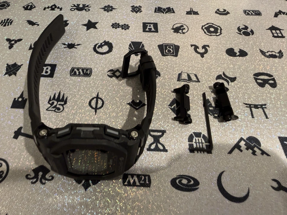 Reloj Casio G-Shock GBD200-1 Estuche Cuadrado Negro con Adaptadores de Correa JaysAndKays Foto 4 de 4