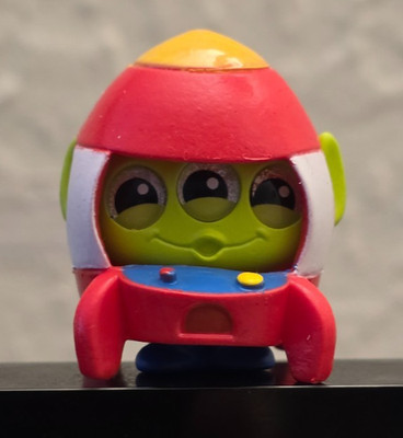 Alien In Rocket Ship Costume Cuties Disney Doorables
