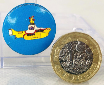 Badge The Beatles Yellow Submarine Music Official Band Memorabilia f