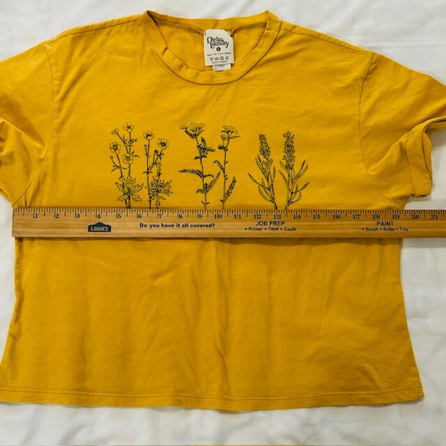 Dirtee Laundry Ladies Tee Large Mustard Yellow Cropped Wild Flowers