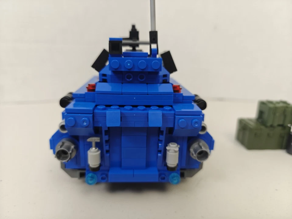 Space Marine Primaris Repulsor 1040 PC Building Block Set, PDF Instructions - Image 3 of 4