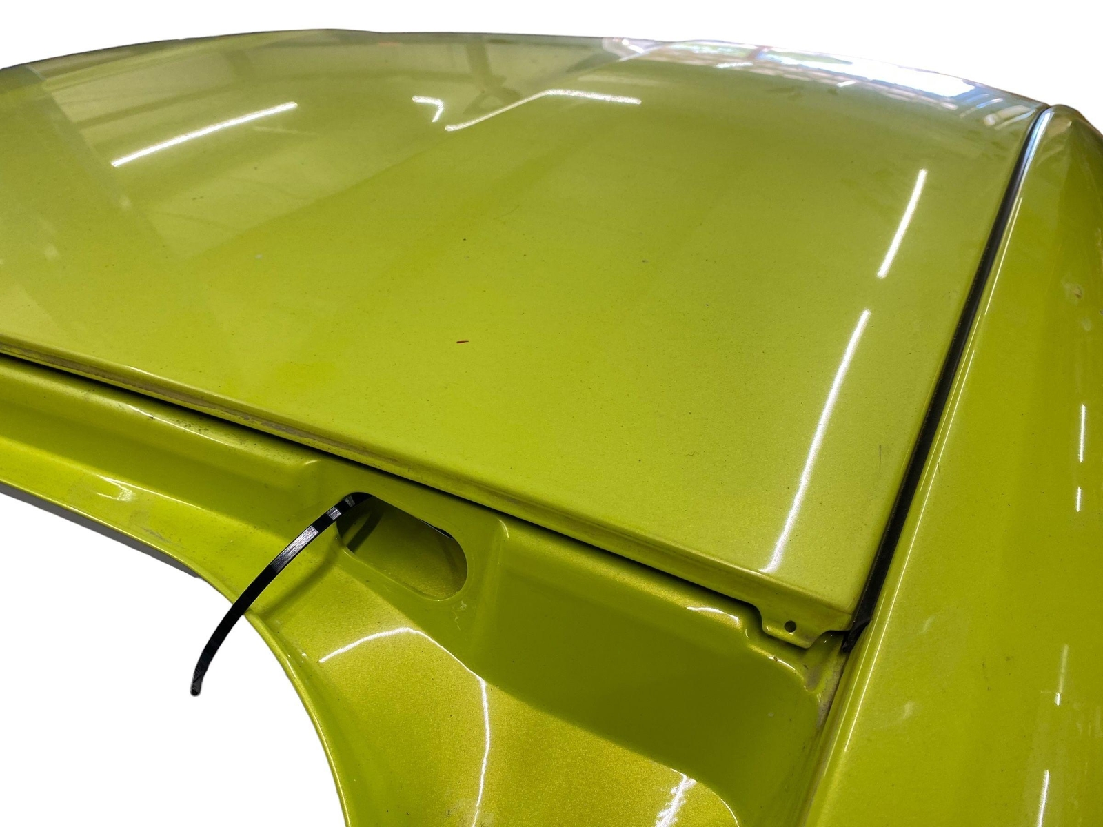 2019-2023 ASTON MARTIN VANTAGE COUPE ROOF PANEL LIME ESSENSE *STRUCTURE CUT* OEM