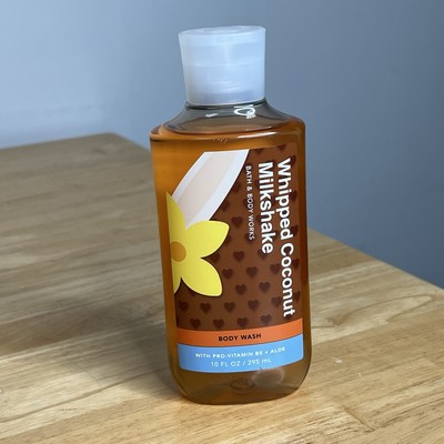 BATH & BODY WORKS WHIPPED COCONUT MILKSHAKE Pro-Vitamin B5+Aloe Body Wash 10 oz