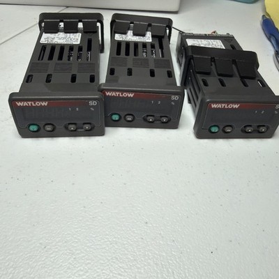 WATLOW SD3C-LCUA-AARG Temperature Controller. Lot of 3
