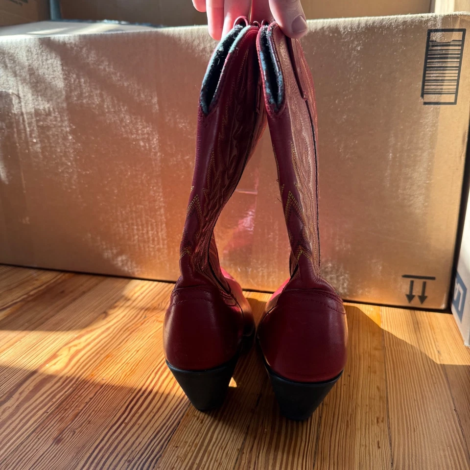 Laredo Western Women's 8.5M Snip Toe Boots Leather Embroidered Red Cowgirl - Image 3 of 4