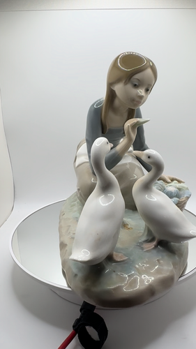 Vintage Lladro Food for Ducks 4849 DS Rare Retired Porcelain Figurine w/o Box - Video 1 of 1