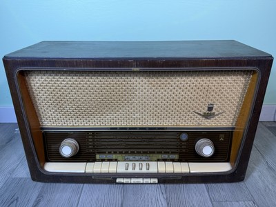 Grundig Majestic 5088 Tube Radio Made in West Germany 1950's NEEDS