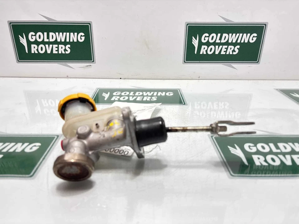 05 06 Saab SAAB 9-2X Brake Master Cylinder 2.5L - Image 4 of 4