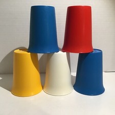 SET OF 5 TUPPERWARE KIDS BELL TUMBLERS 7 OZ. STACKABLE 109