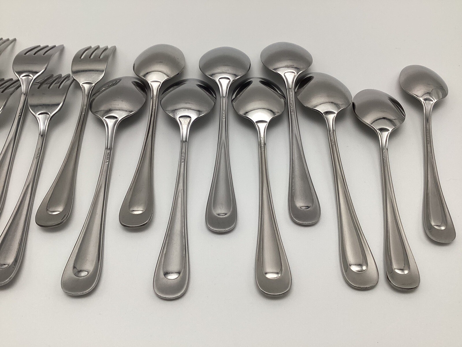 Oneida Satin Sand Dune Frosted Stainless Flatware Lot Dinner Salad Forks Spoon +