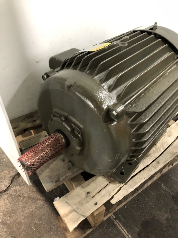 Baldor M1725T Industrial Motor 7-1/2-3.8 HP 1760/1160 RPM 60 Hz 3 PH 254T Frame - Image 3 of 4