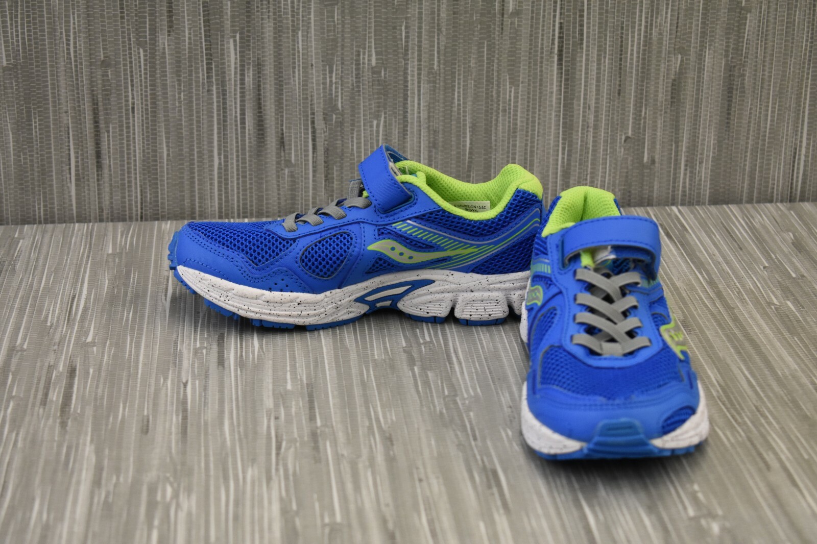 saucony kids cohesion 10