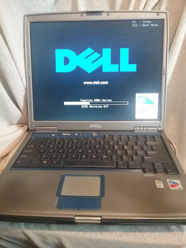 Windows 98 SE DOS GAMING Laptop Computer PC w P4 WIFI USB 2 Radeon 9000 32/64MB! - Image 2 of 4