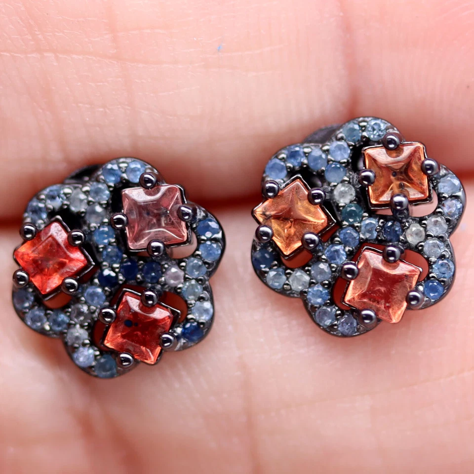 Pendientes de zafiro de color elegante recubiertos de oro negro de plata de ley 925 Foto 2 de 4