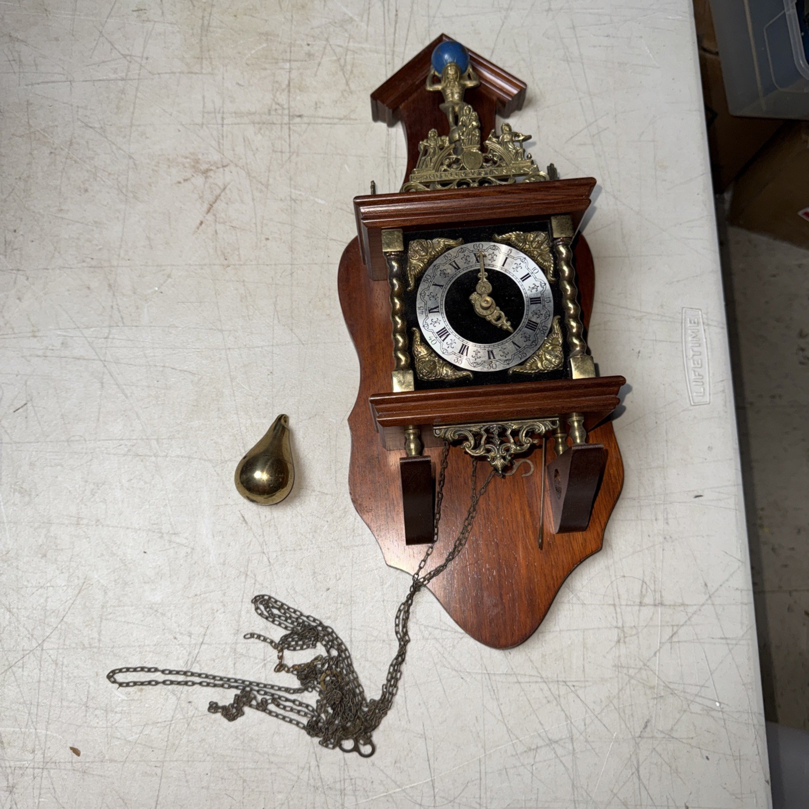 Dutch Zaandam Zaanase "Nu Elck Syn Sin" Atlas Wall Clock. For Parts/Restoration