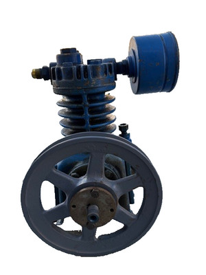 Vintage Devilibiss Model 220 Air Compressor Pump Head