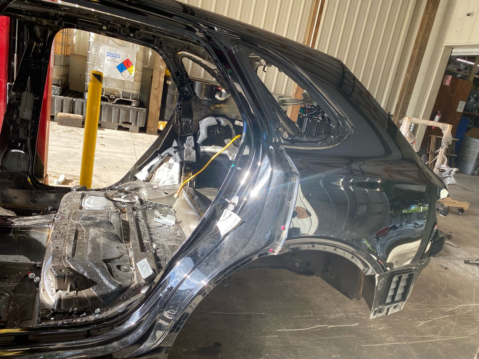 2016-2020 BENTLEY BENTAYGA OEM LH LEFT REAR BODY QUARTER PANEL *STRUCTURE CUT*