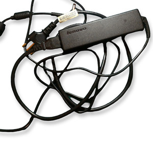 Lenovo CPA-A065 Original ALIMENTATORE NETZTEIL 75W 20V 3,25A für Laptop B575E