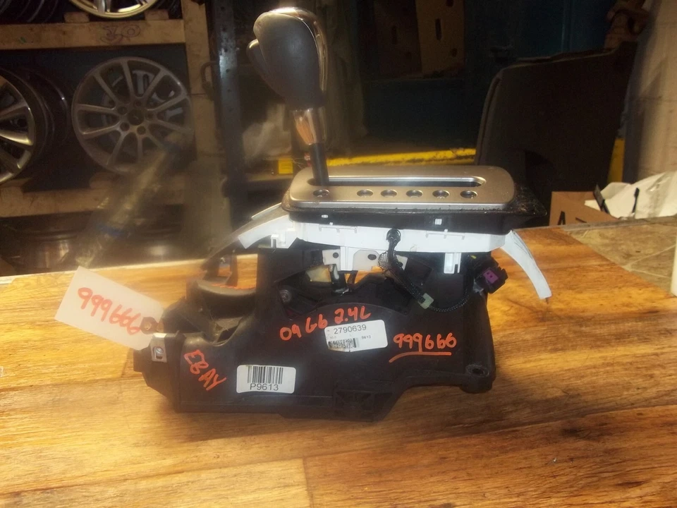 05-10 2005-2010 PONTIAC G6 08 MALIBU AUTOMATIC TRANSMISSION FLOOR SHIFTER  - Image 4 of 4