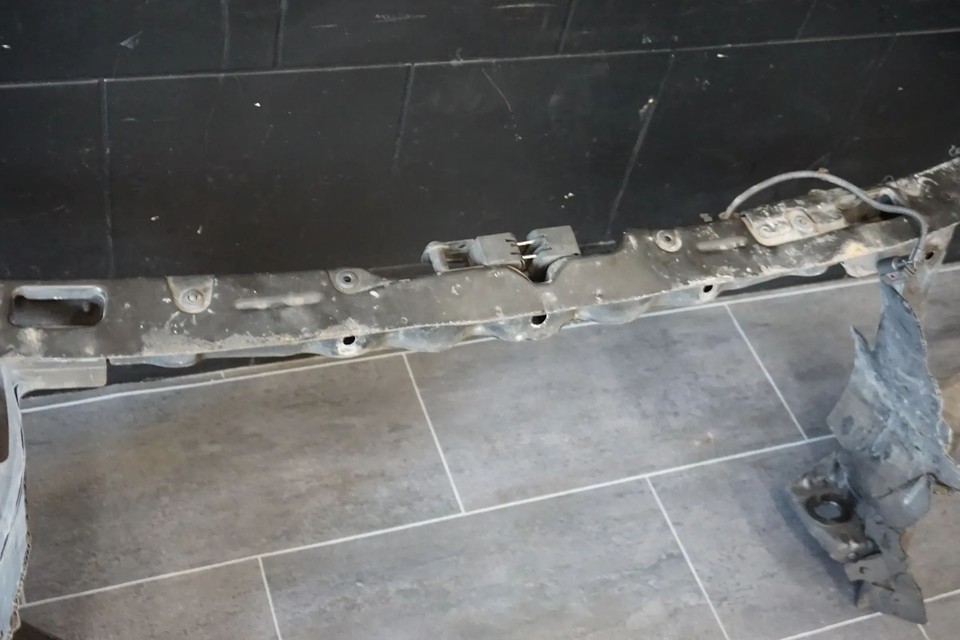 VW T5 lock carrier 7H0121409A lock carrier VW T5 Caravelle Transporter