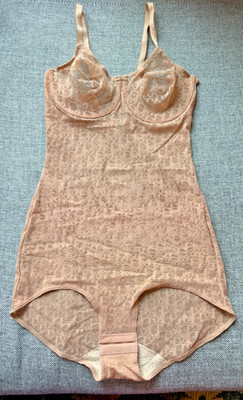 VINTAGE CHRISTIAN DIOR Monogram Bodysuit Womens Sz 34C Cream Lace Underwire RARE