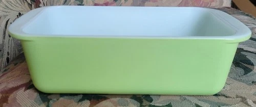 LIME GREEN 1950's Vintage Pyrex 1.5 Quart Loaf Pan - #213