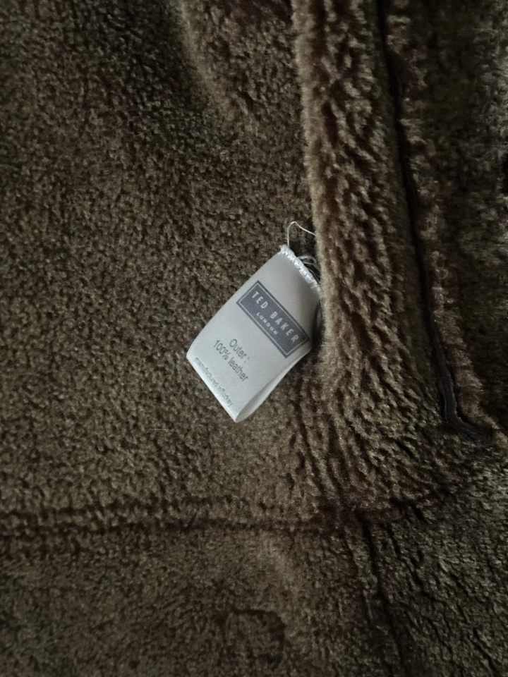 Chaqueta de aviador Ted Baker de piel de oveja Foto 4 de 4