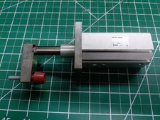 SMC MKF20-20RNZ Swing Rotary Clamp Pneumatic Cylinder w/Arm