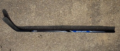 BAEUR i200 RH Senior Hockey Stick Model P92