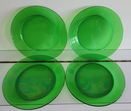 4 EMERALD GREEN GLASS ANCHOR HOCKING LUNCHEON SALAD PLATES 7.75 INCHES