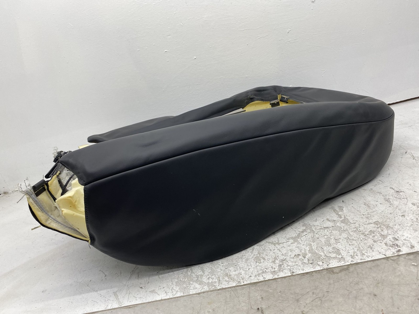 2013-2019 BENTLEY FLYING SPUR OEM FRONT LEFT UPPER SEAT CUSHION BLACK LEATHER