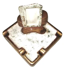  VINTAGE  CIGAR ASHTRAY & PHOTO FRAME WHITE GOLD CERAMIC HOLLYWOOD REGENCY MCM