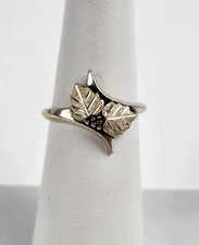 New Wheeler Black Hills Sterling Silver Ring Grapevine Cluster Spiked Pointed