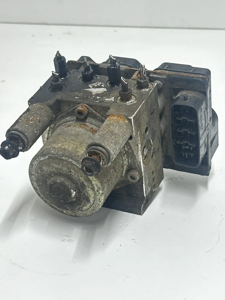 OEM 2012 Isuzu NPR ABS Anti Lock Brake Pump Module TKISZ812