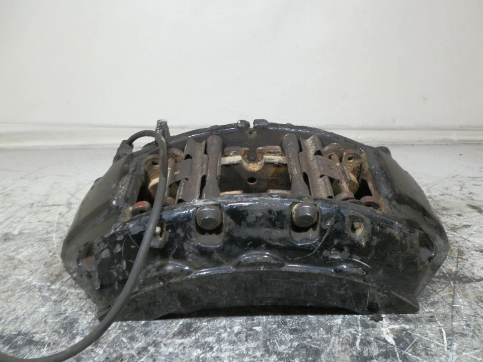 Par de pinzas Brembo freno delantero LEXUS 07-12 LS460 Foto 4 de 4