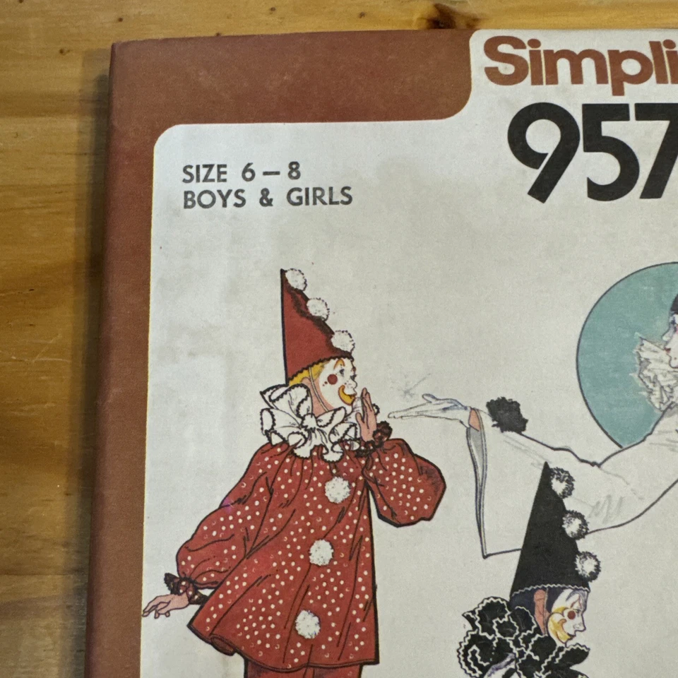 Vintage Simplicity 9579 Vintage Mime Clown Costume Pattern Boys/Girls Sz 6-8 New - Image 2 of 3
