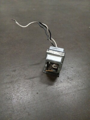 Basler Electric BE121620DAE  Pri. 115V 50/60Hz BLK-WHT Sec. 24V