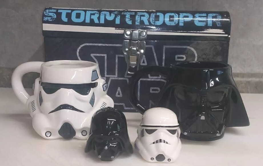 Star Wars フィギュア カップ セット Star Wars Stormtrooper Darth Vader Storage Chest, Mug, Salt Shaker