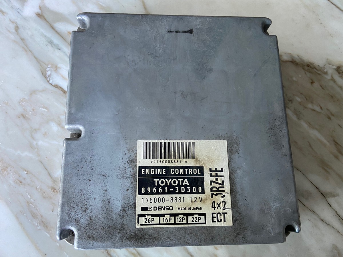 1997 TOYOTA 4RUNNER ENGINE COMPUTER ECU 89661-3D300 4x2 2.7 LITER