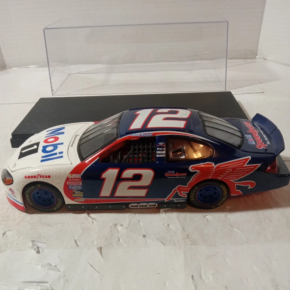 Ford Taurus 2001 acción 1:24 Jeremy Mayfield #12 Mobil One Foto 2 de 4