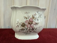 Wade Royal Victoria Pottery Staffordshire Planter large 6.5in tall x 7in x 7.5