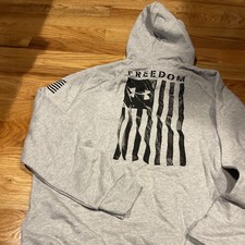 Under Armour Mens Large Freedom Flag Hoodie Sweatshirt.