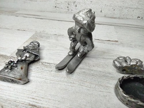 3 figurines vintage en étain P Davis garçon skiable ours anges dans panier *DÉGÂTS* - Photo 6/9
